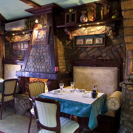 Geppetto 4*